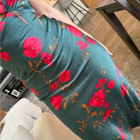 Hello Molly Green Floral Dress - Picture 16 of 16